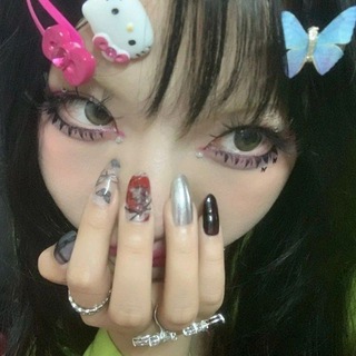 Логотип @flycontest - pyllk²