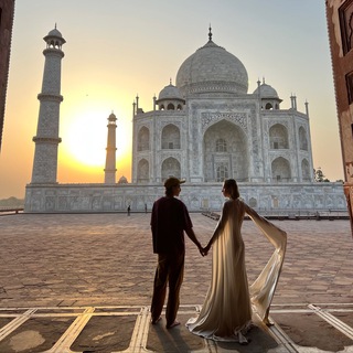 Логотип @fmt_travel - #FollowMeTo – о путешествиях вместе с Натальей и Мурадом Османн