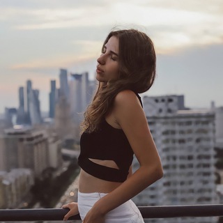 Логотип @focusonlovee - focuson.love 📸