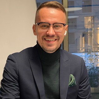 Логотип @fomichev_max - Макс Фомичев | Новостройки СПБ