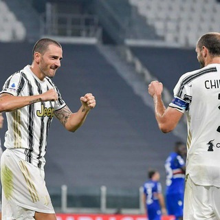 Логотип @footbal_chat13 - ФУТБОЛ ЧАТ