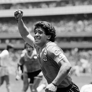 Логотип @football_retro - Футбольное ретро