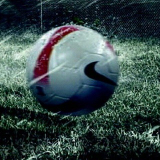 Логотип @footballistheart - Футбольный дайджест