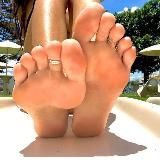 Логотип @footsgirls - Аппетитные ножки