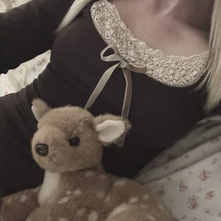 Логотип @forgirlswithwb - girl wb || находки с вб