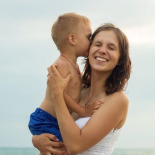 Логотип @foto_iliadi - Семейный фотограф