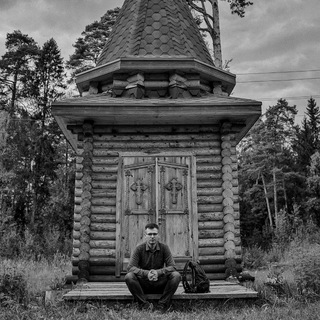 Логотип @fotosokrain - Фотографии с окраины 📸