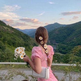 Логотип @found_on_wildberries - Нашла на Wildberries