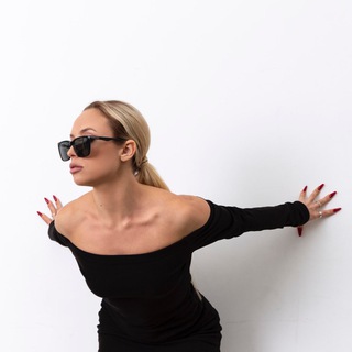 Логотип @frauleswear - FRAULES WEAR