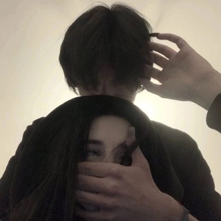 Логотип @freddovva - гиф от