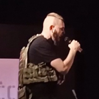 Логотип @fredrize - FREDRIZE