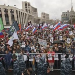 Логотип @freiheitfurrussland - Группа для обсуждений
