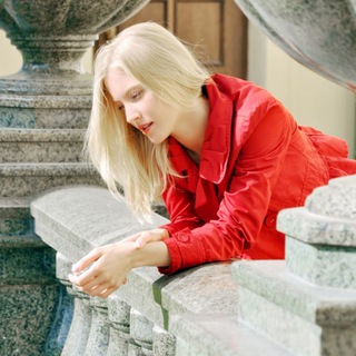 Логотип @french_irene - C’est français🇫🇷