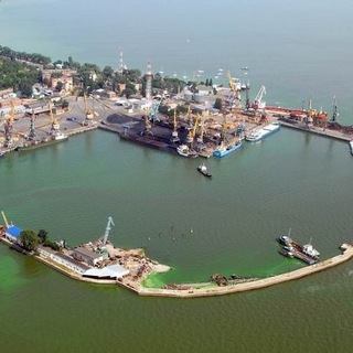 Логотип @from_tagranrog_with_love - From Taganrog with love