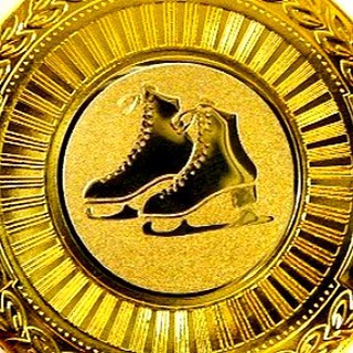 Логотип @fsinlove - ФАНАТ ФИГУРКИ