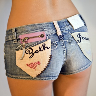 Логотип @funnyshortiki - Анекдоты & АнеГдоты /// Короткие и смешные 18+