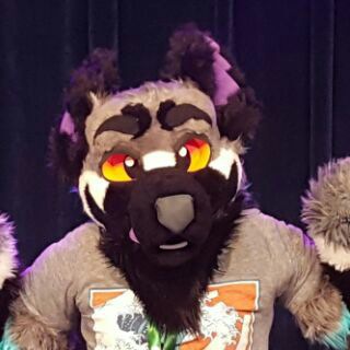 Логотип @fursuitmaking - Fursuit Making and Project Sharing