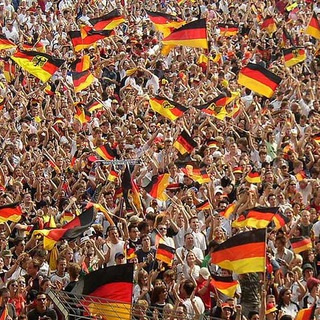 Логотип @fussballdiscussion - Fußball Discussion
