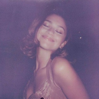 Логотип @fyewae - fyewae 🪬