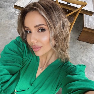 Логотип @g_kristinaaaa - g_kristinaaaa
