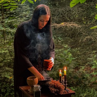 Логотип @gadaniebogdana - БОГДАНА┃ПРИВОРОТ┃ГАДАНИЕ