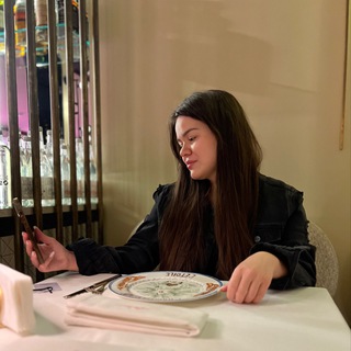 Логотип @galerkavechaet - С Катей по любви!