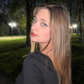 Логотип @garotmoment - гэрот момент