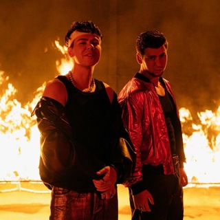 Логотип @gayazovs_brothers_official - 𝙶𝙰𝚈𝙰𝚉𝙾𝚅$ 𝙱𝚁𝙾𝚃𝙷𝙴𝚁$ ⛩🎎