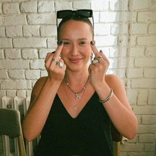 Логотип @geeelyad - geeelya