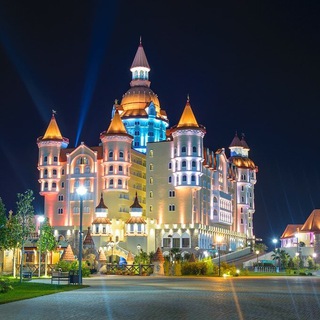 Логотип @gelendzhik_maykop1 - Адлер Туапсе Лазаревское Сочи краснодар Лоо реклама телеблог