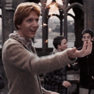 Логотип @georgeweasleyandyou - 𝙶𝚎𝚘𝚛𝚐𝚎 𝚆𝚎𝚊𝚜𝚕𝚎𝚢✨𝙲𝚑𝚊𝚝✨