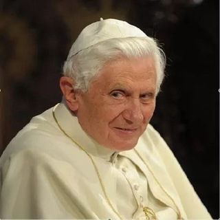 Логотип @georgganswein - Deus Caritas Est