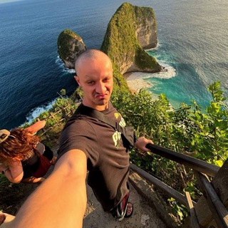 Логотип @geowaxue - GEO VAXUE