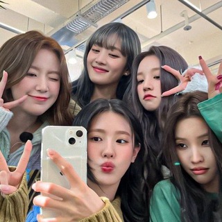 Логотип @gidletop2 - (G)i-dle фоны, стикеры🫖🌷