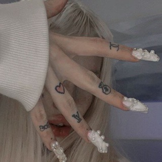 Логотип @gifbyax - gif fr – алексеевна 🐾