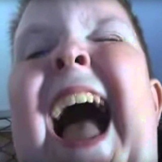 Логотип @gifdebil - Гифки дебила 🥨