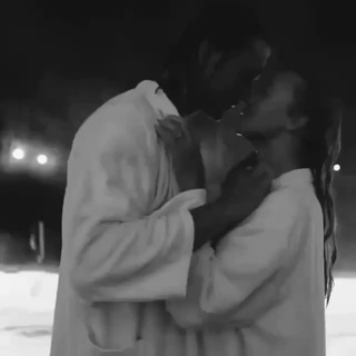 Логотип @gifzonee - Gif Zone