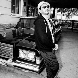 Логотип @gio_pika_05 - ♤♤ Черный ☆ дельфин ♧♧