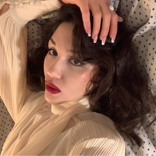 Логотип @girlbossvalues - girlboss values by алёна м