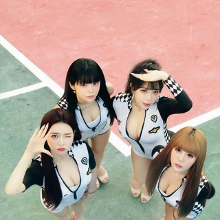 Логотип @girlcrushgallery - GIRL CRUSH GALLERY