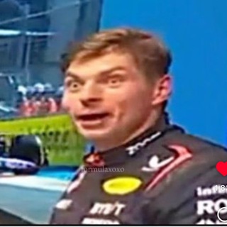 Логотип @givemyparabellum - Снятся ли шизам мемы