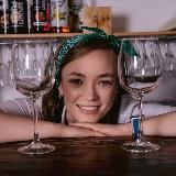 Логотип @glass_of_english - За бокалом английского