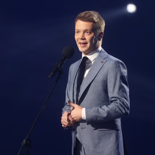 Логотип @glav_tur - Главный. Тур