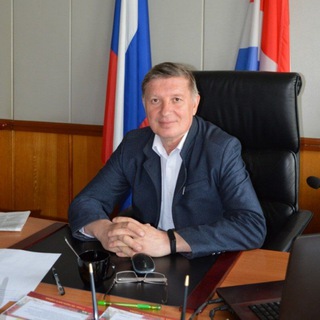 Логотип @glavaoktokruga - Александр Камлёнок
