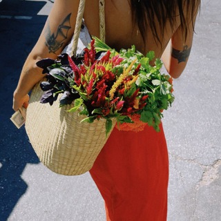 Логотип @glazing_babe - Садитесь жрать, пожалуйста!