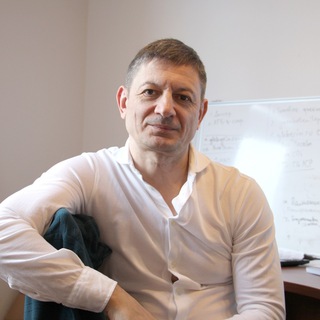 Логотип @glebgrinfeld - Глеб Грин & tipa.house