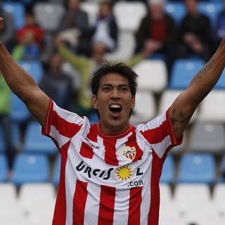 Логотип @goldeulloa - GolDeUlloa