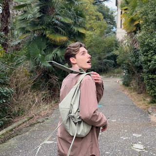 Логотип @goshapomogisebe - Гоша тут Pomogisebe