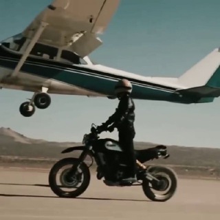 Логотип @gotobelife - Лови момент (Carpe diem) 🔍