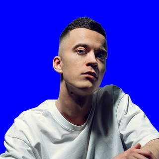 Логотип @grafdesigna_comments - Коляс отвечает